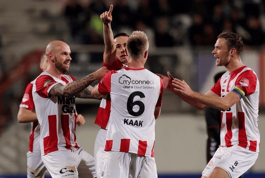 为皇马锋线 为皇马锋线