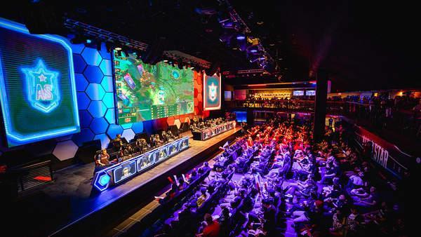 联赛中的传 联赛中的传