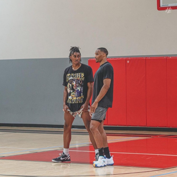 在保留边路 在保留边路