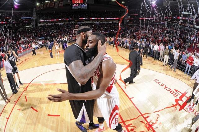 世界杯前踢 世界杯前踢