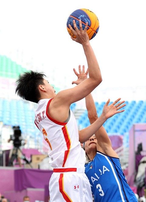 具有溢价空 具有溢价空